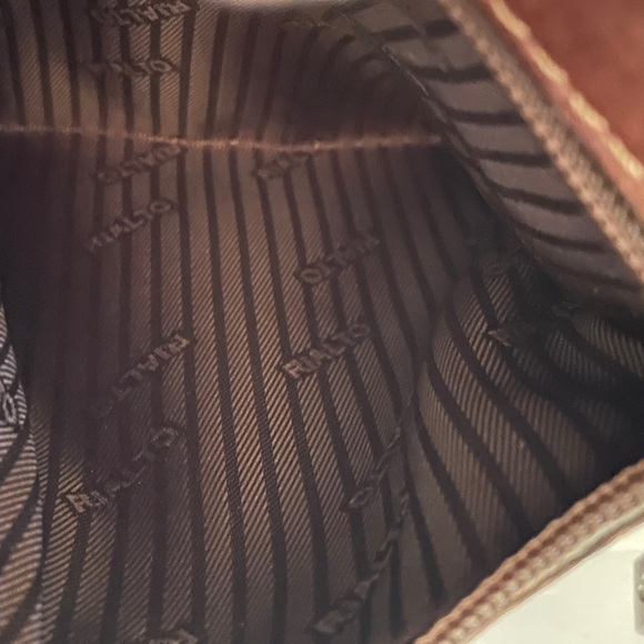 Rialto Tan Leather Crossbody Bag Very Nice Soft Leather Zip Pockets Fully Lined - Picture 6 of 13